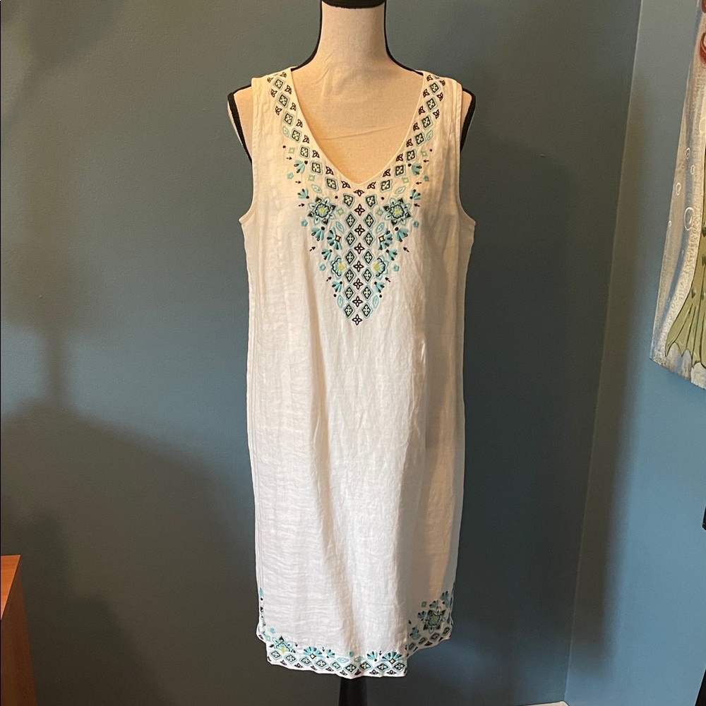 J. Jill White Sleeveless Dress with Blue Embroidery